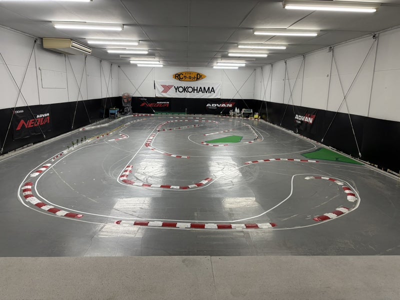 川崎市麻生区の室内RCサーキット